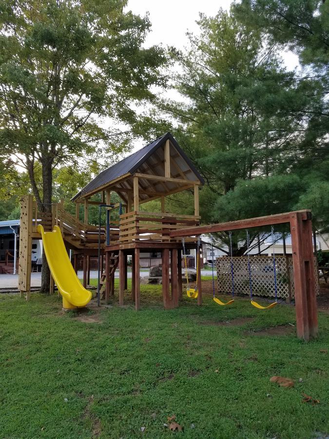 Timber Pointe Resort Jamestown Extérieur photo